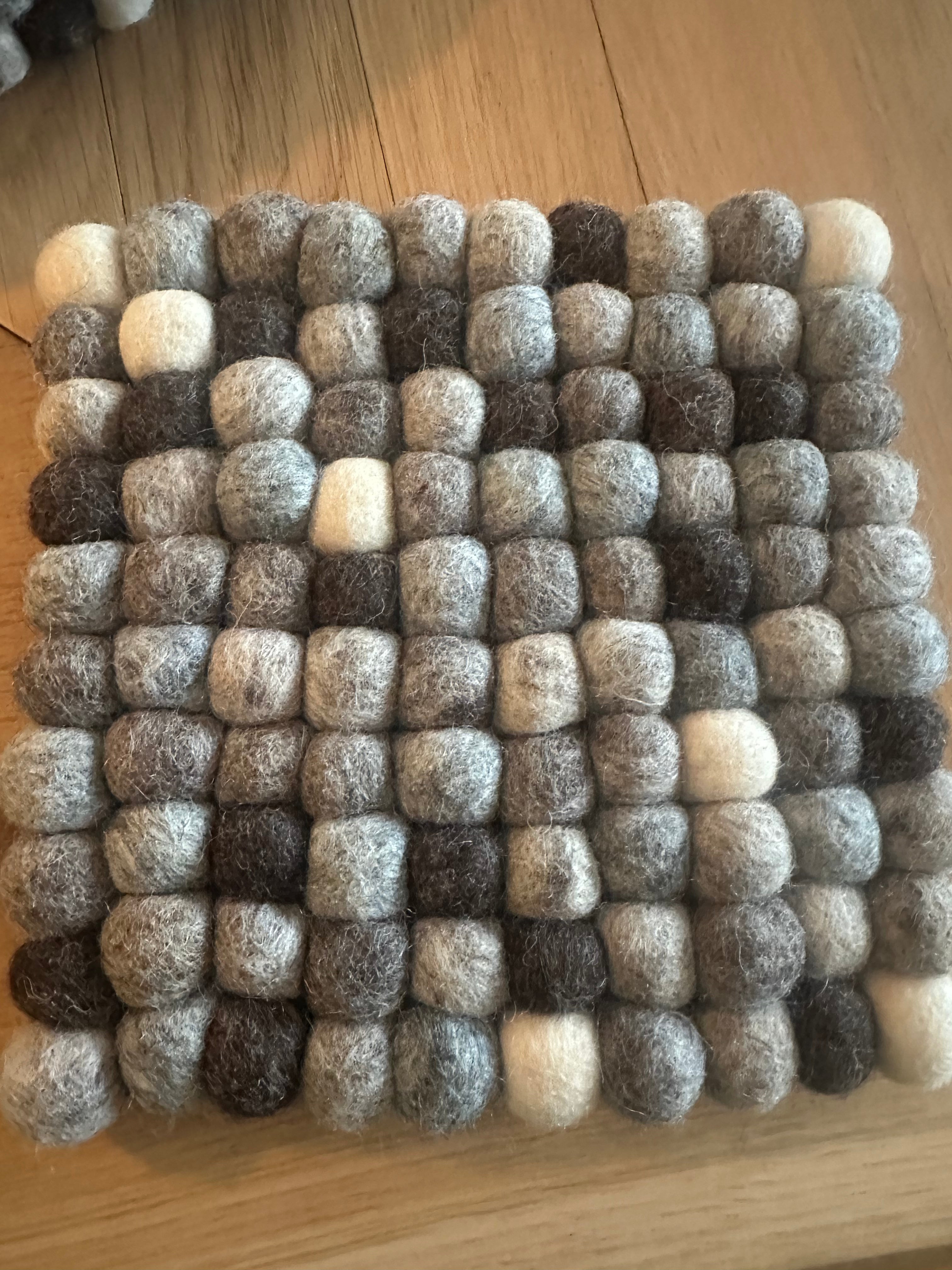 Vierkante pannenonderzetters