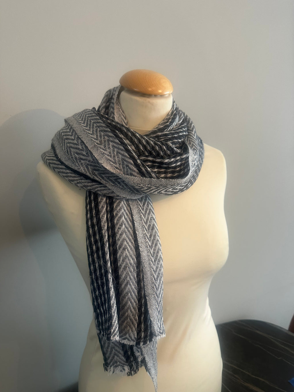 Cashmere fijn geweven kleine sjaal